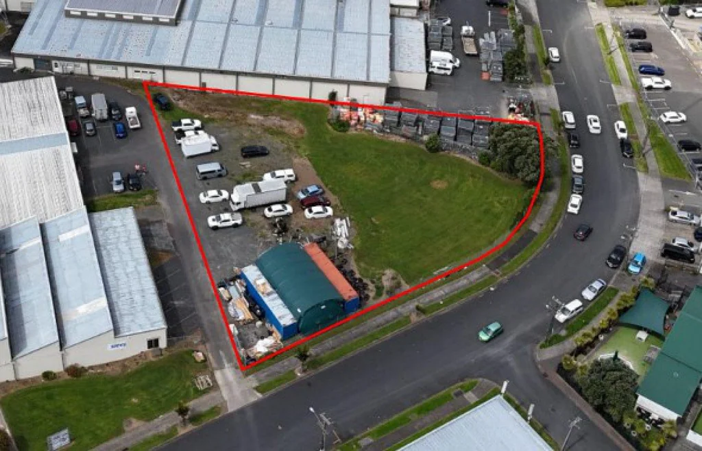 Otara Metalled secured yard | 2,300sqm