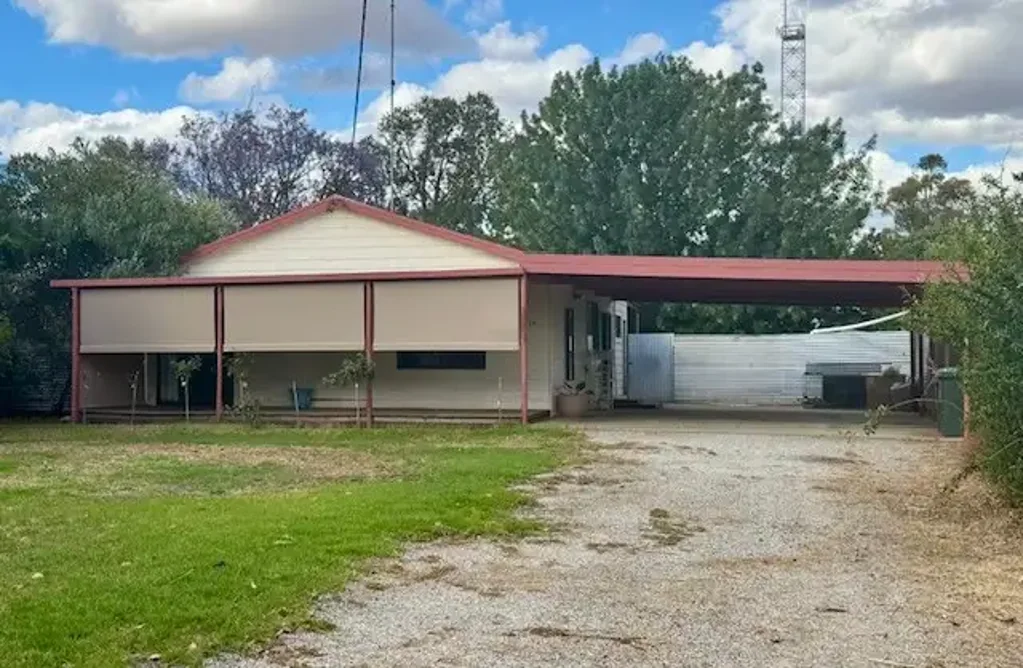 19 Cook Street, Wakool, NSW 2710