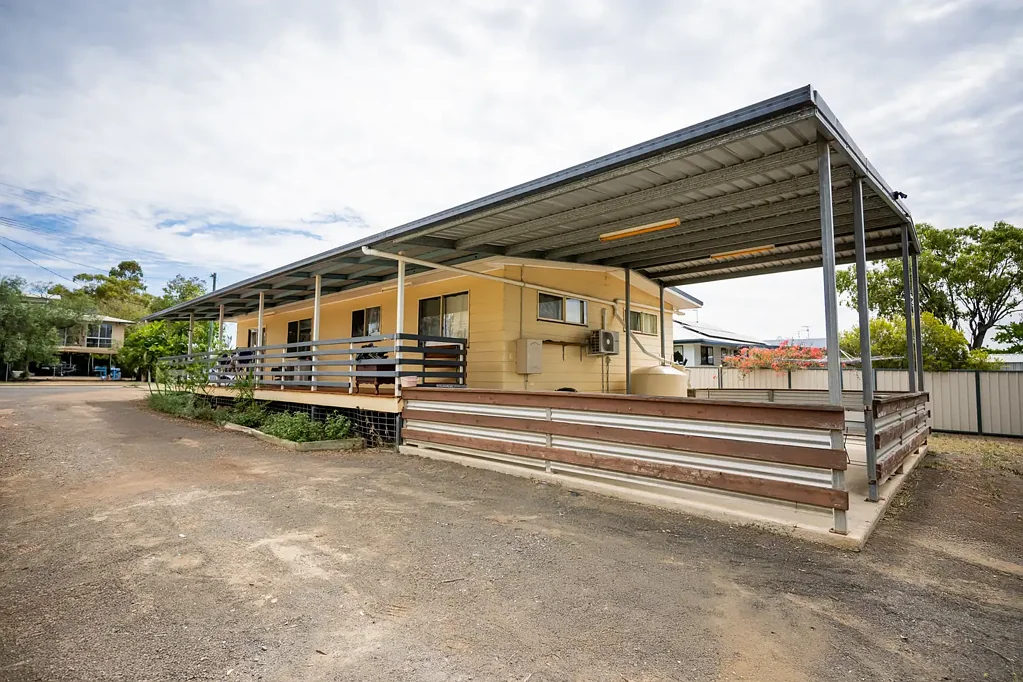 15 Robusta Drive, Roma, QLD 4455