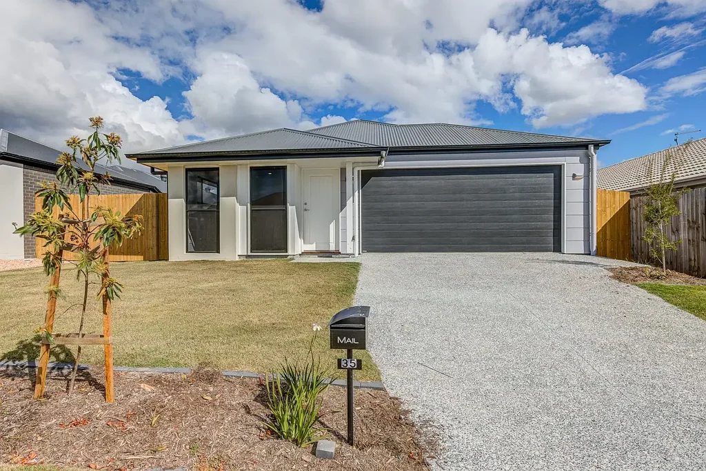 Brand New Home Located in the brand-new Park Lane Estate