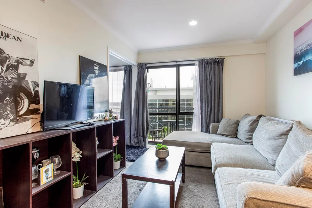 Manukau 1ਬੈੱਡਰੂਮ Great Investment Return With Long Term Tenant