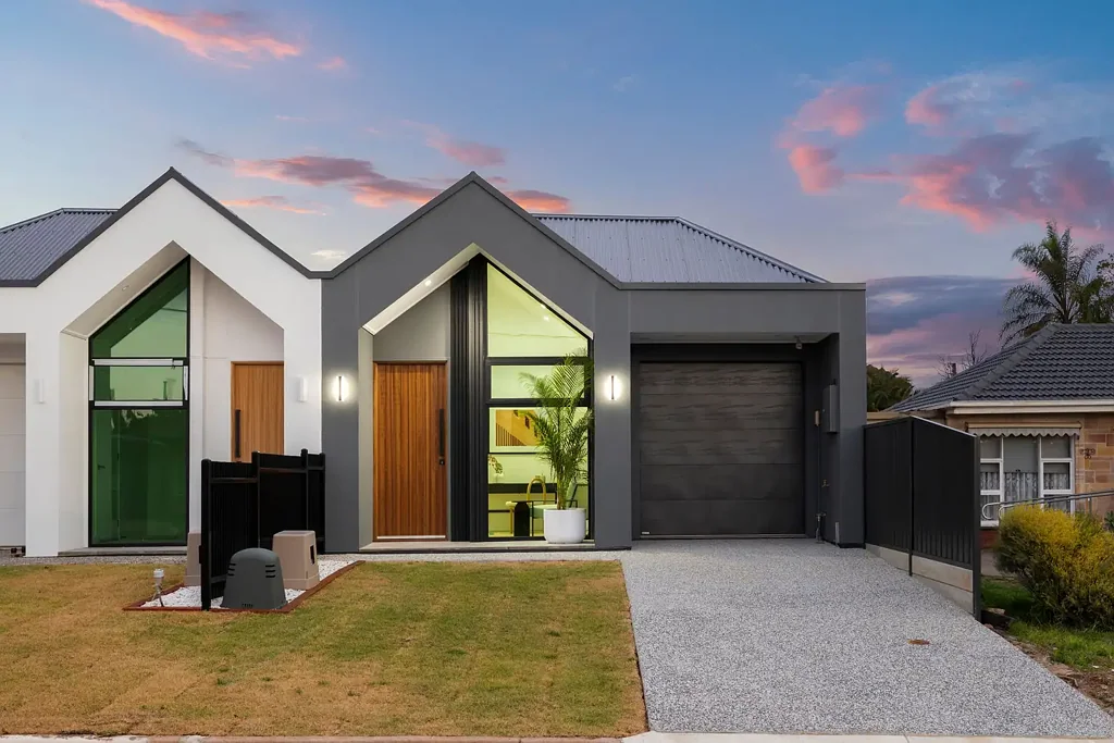 11 Gulfview Parade, Valley View, SA 5093