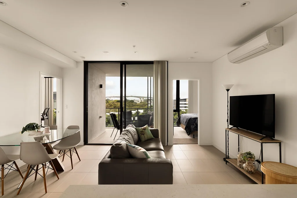 Hamilton 2બેડરૂમ Sophisticated Riverfront Living in the Heart of Hamilton Reach
