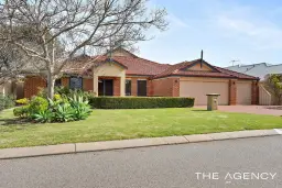 11 Serene Bend, Atwell