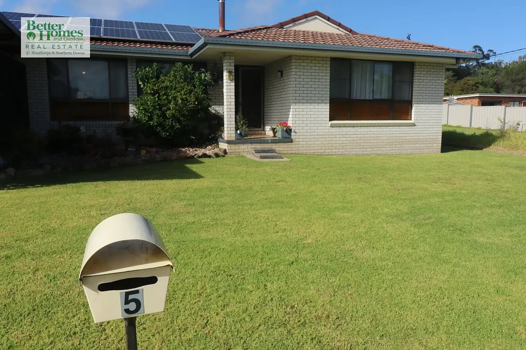 5 Wattle Court, Stanthorpe, QLD 4380
