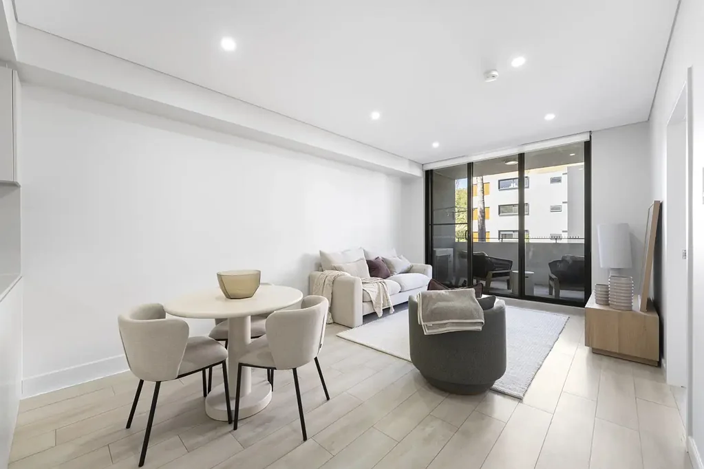 Brand new - Modern one-bedroom apartment in central Caringbah