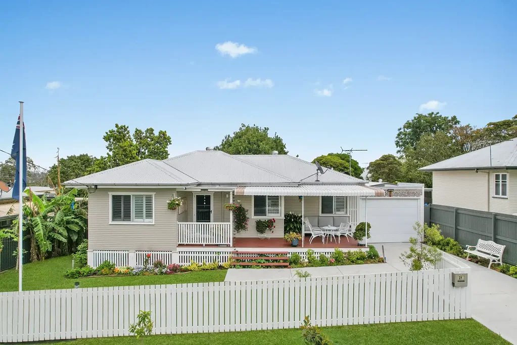 21 Lauriston Street, Eastern Heights, QLD 4305