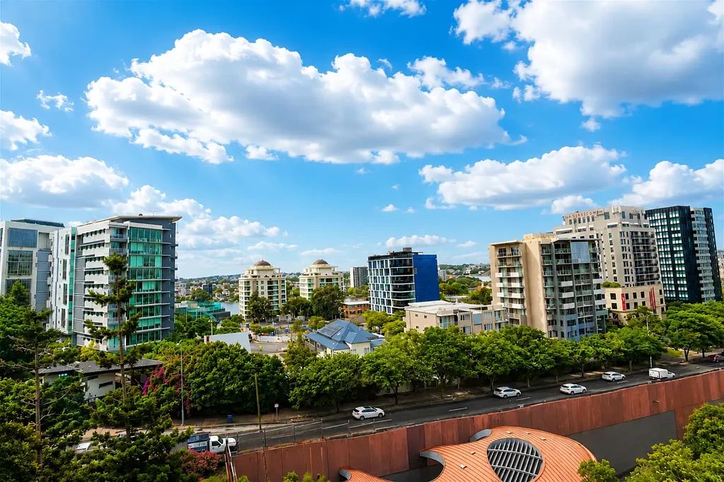 Top Floor Apartment with Stunning City Views, Privacy & Exclusive Storage Cage - Available Now