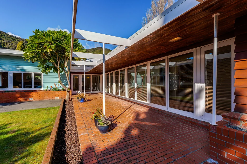 Fairfield 3房  Mid-Century Magic! Auction plus Deadline!