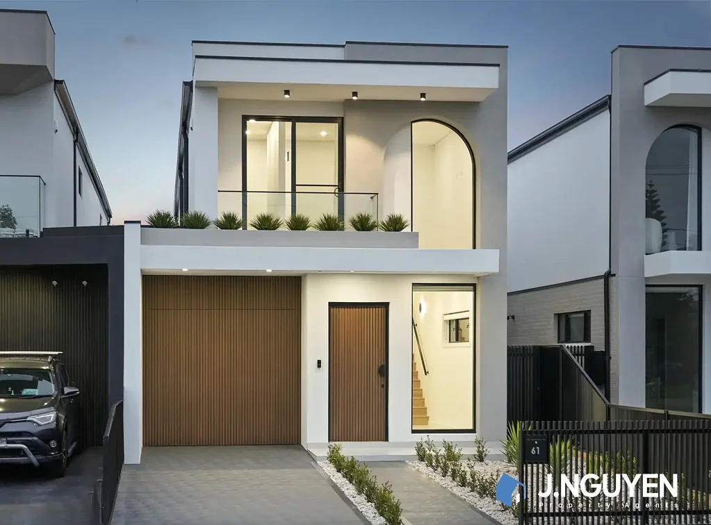 Canley Vale 5ਬੈੱਡਰੂਮ Brand New Luxury Free Standing Home - Canley Vale's Best Street
