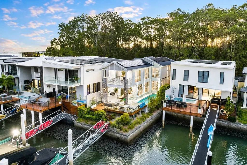 Exquisite four-bedroom residence including Solar Power with Battery Pack - Furnished