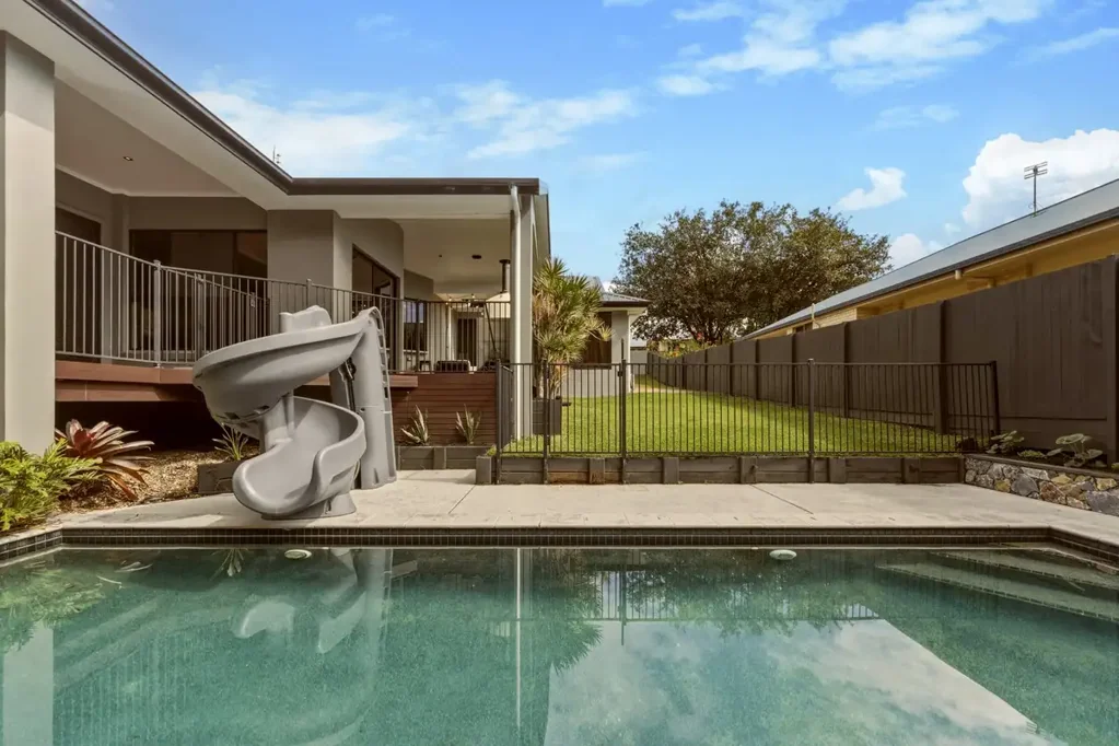 Palmwoods 5房  A Statement in Space, Luxury and Lifestyle