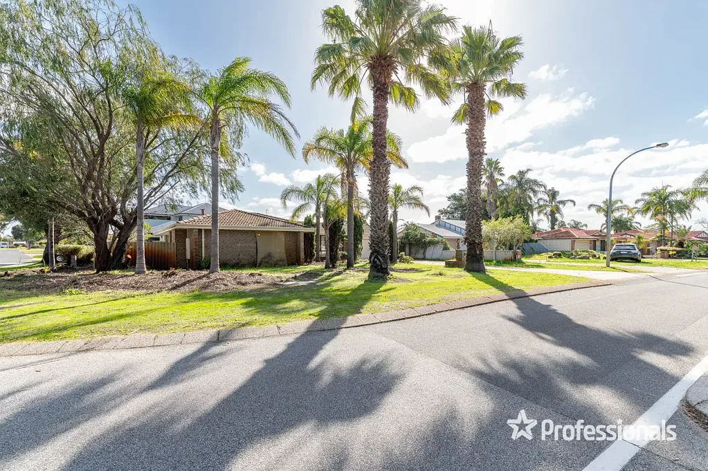 33 Kingfisher Avenue, Ballajura, WA 6066