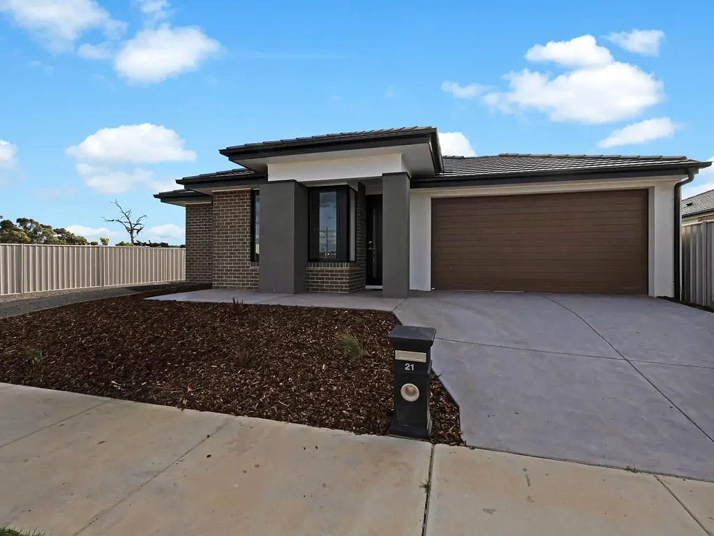 21 Livingston Boulevard, Benalla, VIC 3672