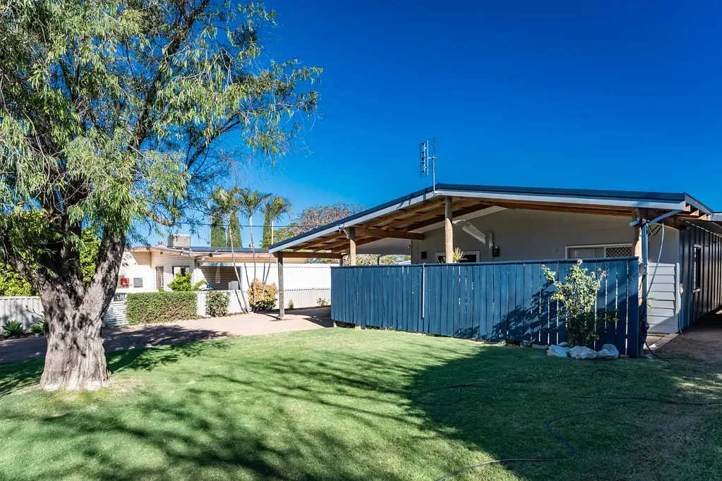 Rangeway 4غرفة نوم Family-Friendly Home with Dual Access in a Prime Location