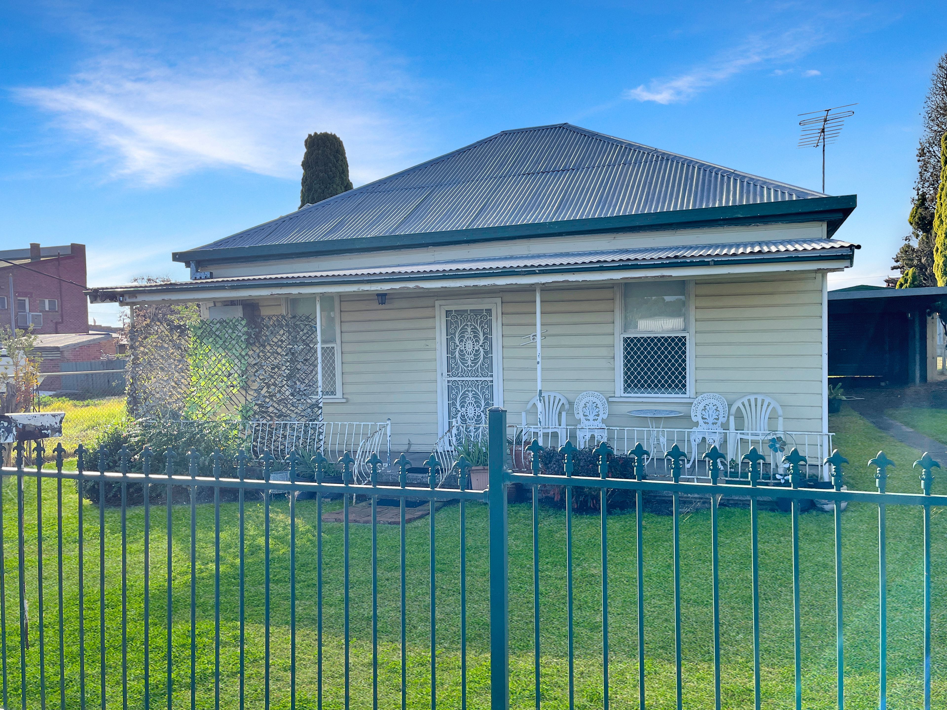 6 CORONATION AV, WERRIS CREEK NSW 2341, 0 غرف, 0 حمامات, House