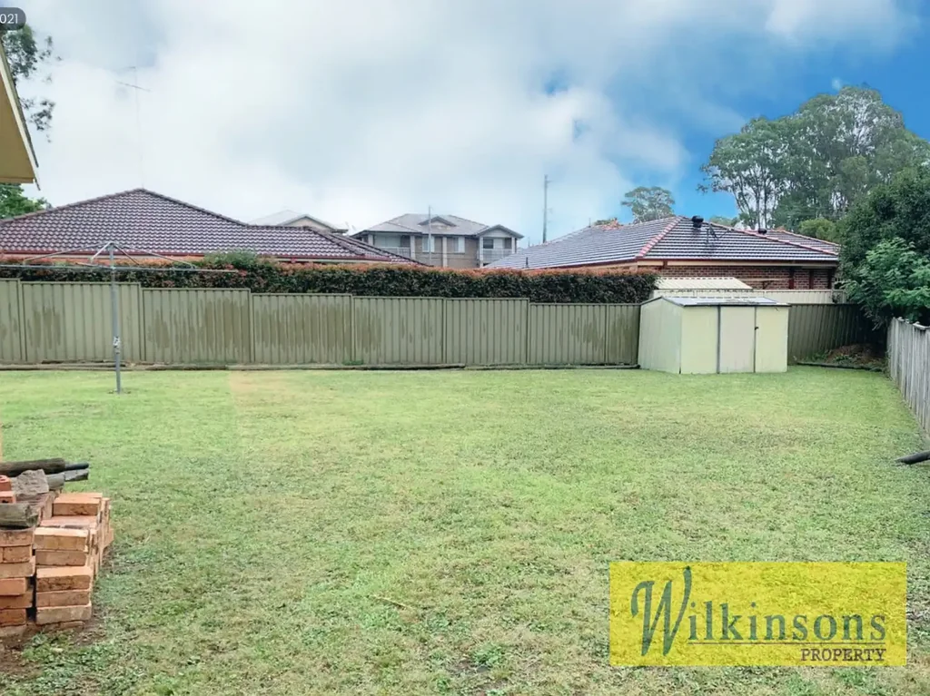 Schofields 3 Bedroom LOCATION LOCATION. Approx 700m to Station - Set on approx 630sqm Land with Great Side Access