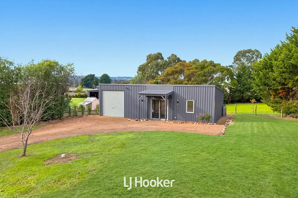 Narre Warren North 1房 稀有半英亩土地，带豪华独立住宅 - 边住边建您的梦想家园 RARE HALF-ACRE WITH LUXURY SELF-CONTAINED DWELLING - LIVE ON-SITE WHILE YOU BUILD YOUR DREAM HOME