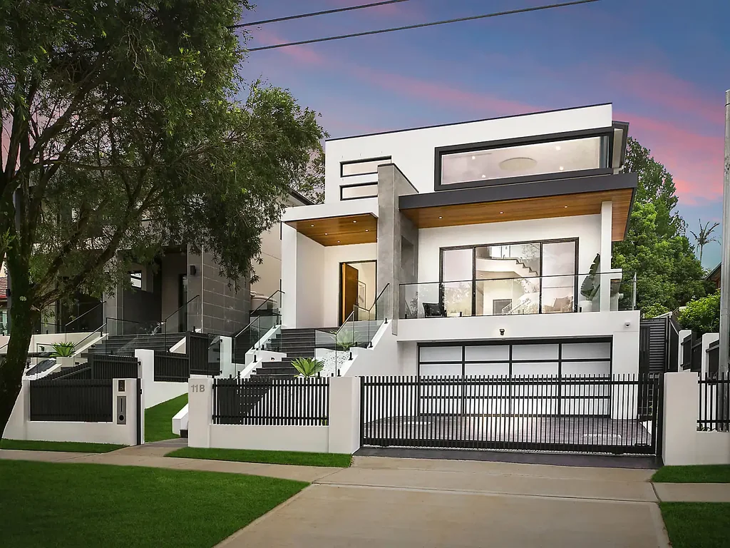 Denistone East 6 Slaapkamer Exceptional residence showcasing quality and sophistication