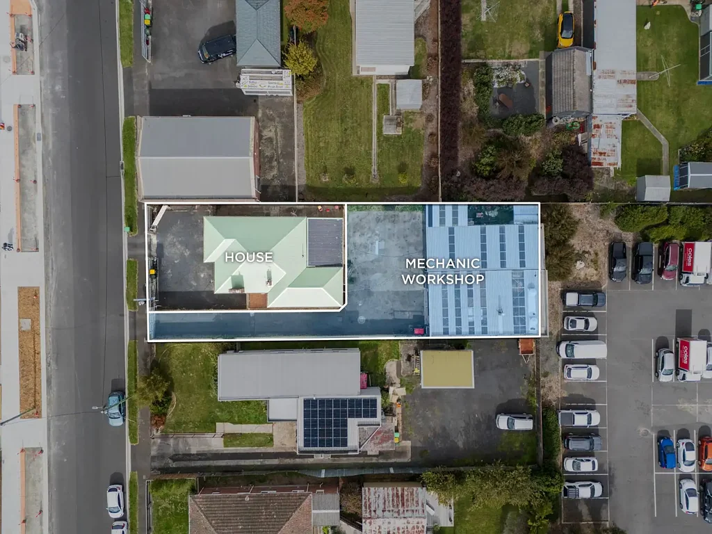 Ulverstone 3Kwarto Dual Income Investment with 'General Business' Zoning - CBD Position