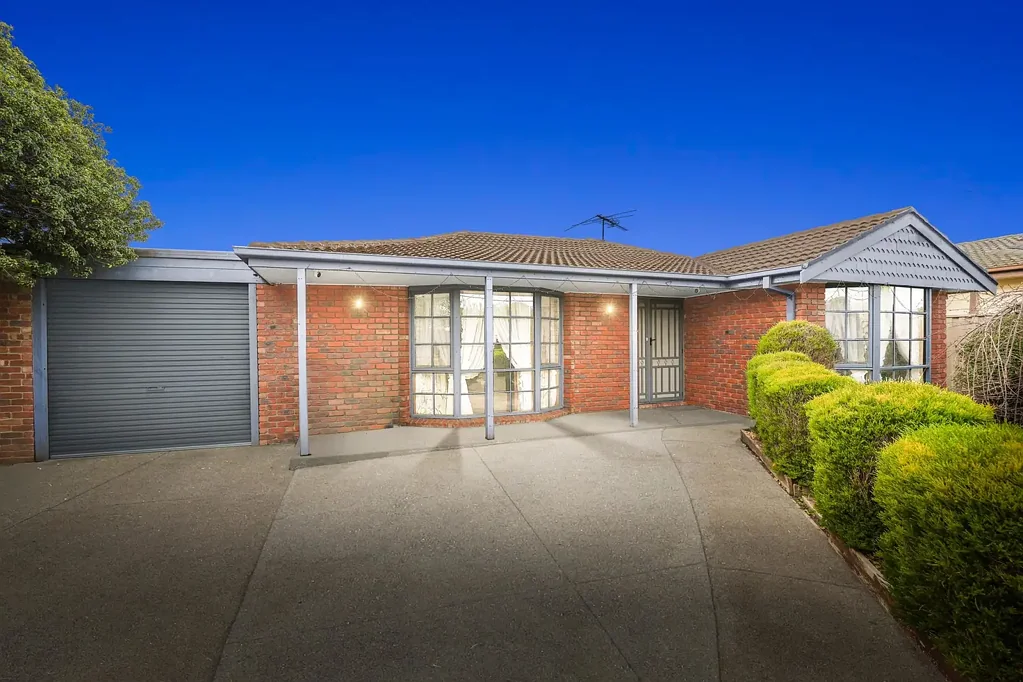 Werribee 3 Bedroom A Charming & Spacious Family Home!