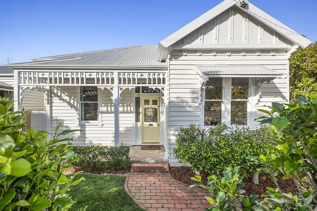 Newtown 3房  Period Charm Meets Cosmopolitan Living