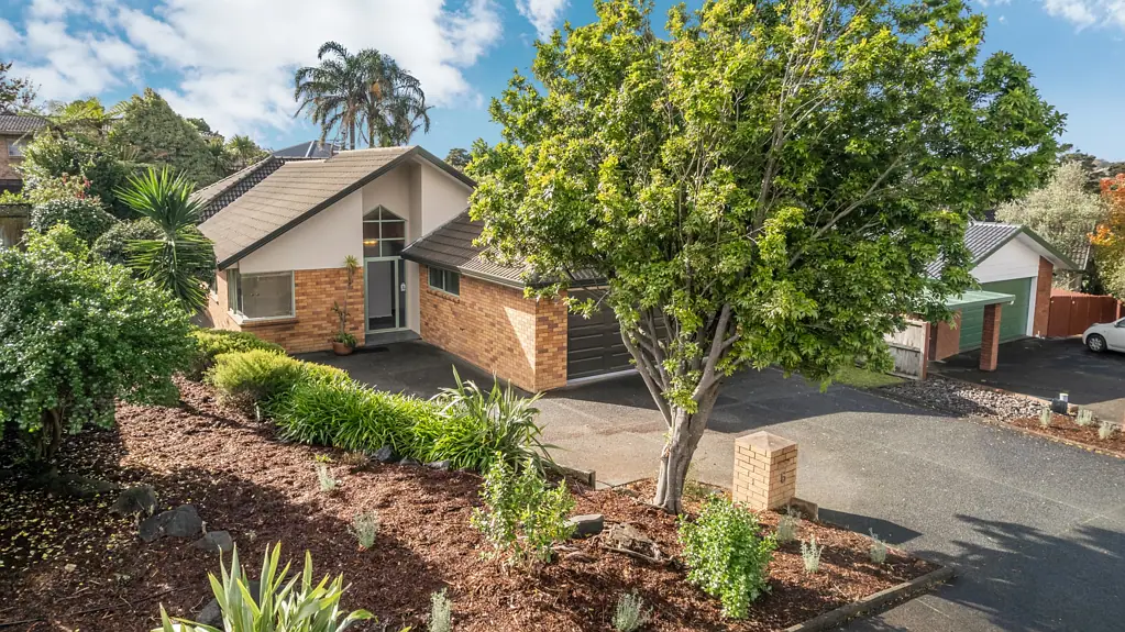 6 Millstream Drive, Henderson, Waitakere City, Auckland