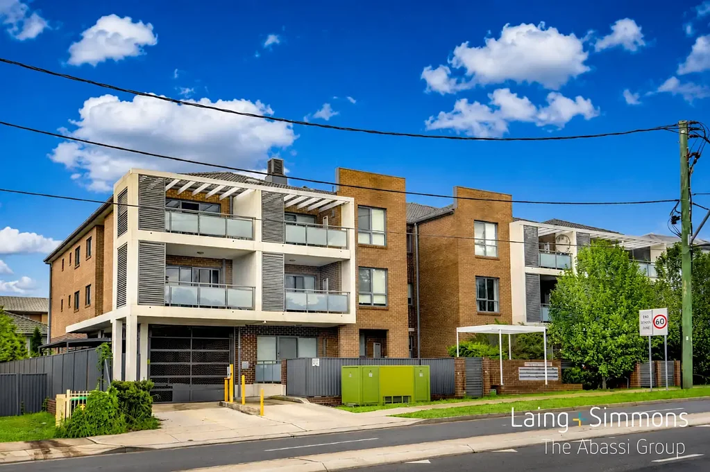 Immaculate Two Bedroom Unit in an Ideal St Marys Location!