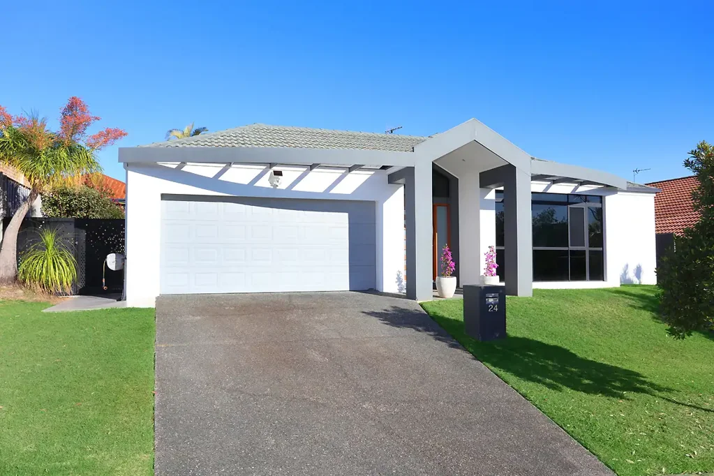 24 Gerona Circuit, Varsity Lakes, QLD 4227