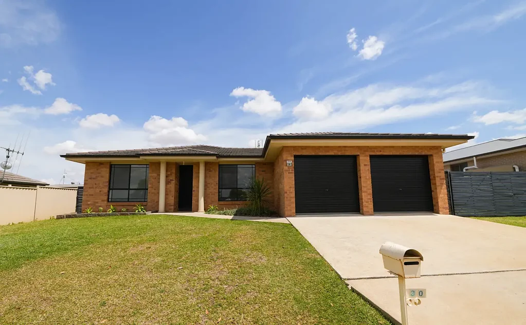 Ray White Real Estate Parkes