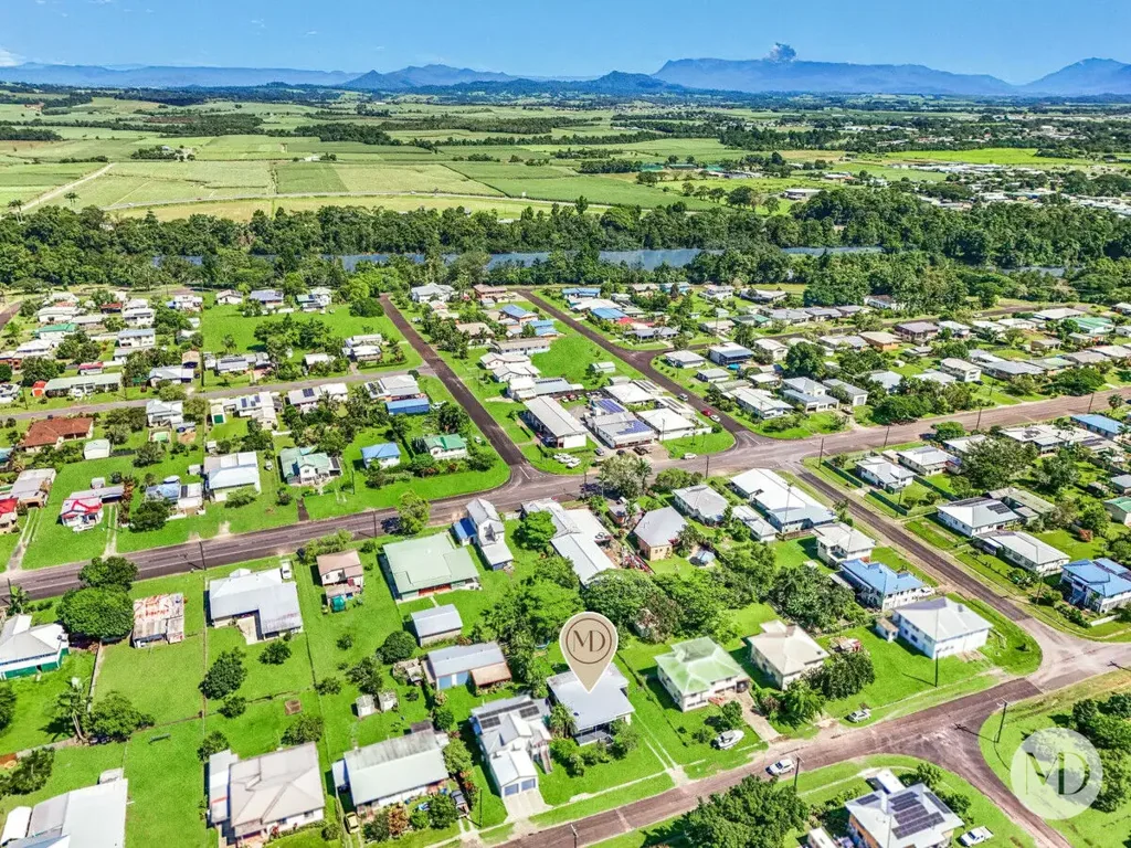 South Innisfail 3कमरा A Smart Investment or Your Future Home!