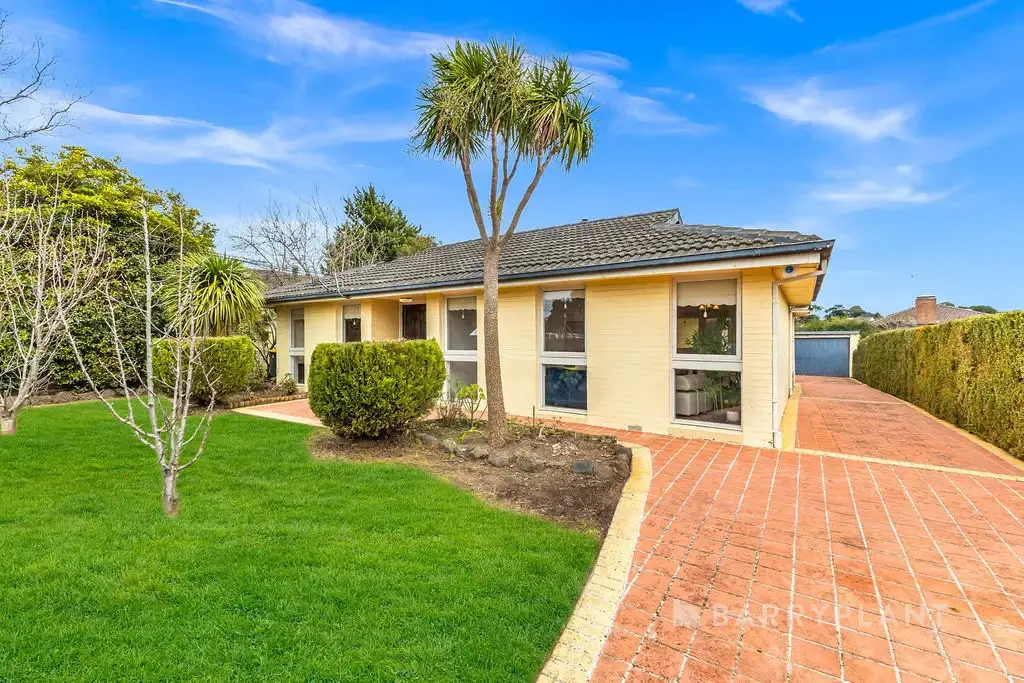24 Ironbark Drive, Templestowe Lower, VIC 3107