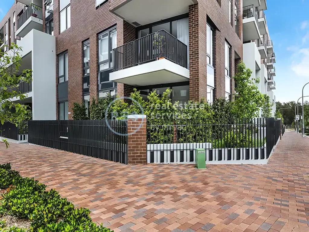 Contemporary 2-Bedroom Apartment with Parking in Harold Park
