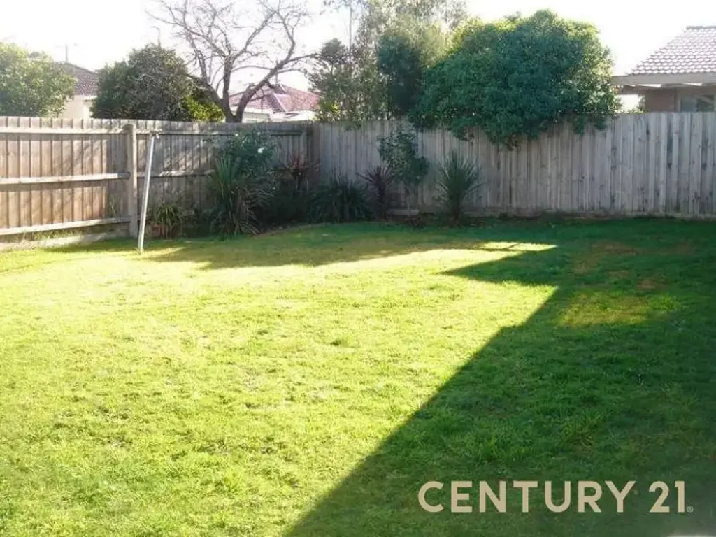 Comfortable Family Living with Spacious Backyard & Ample Parking