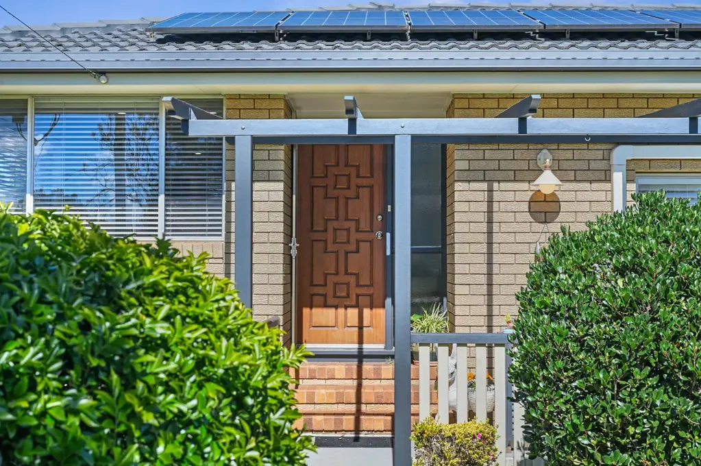 34 Knockator Crescent, Centenary Heights, QLD 4350