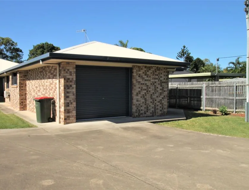 1/50 Marten Street, South Gladstone, Fitzroy, 3 habitaciones, 2 baños, Townhouse