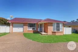 35 CARTHAGE ST, North Tamworth