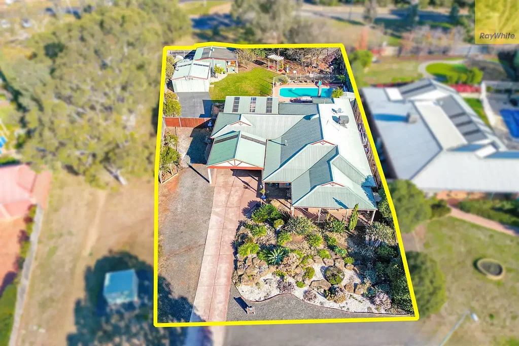 52 Horder Crescent, Darley, VIC 3340