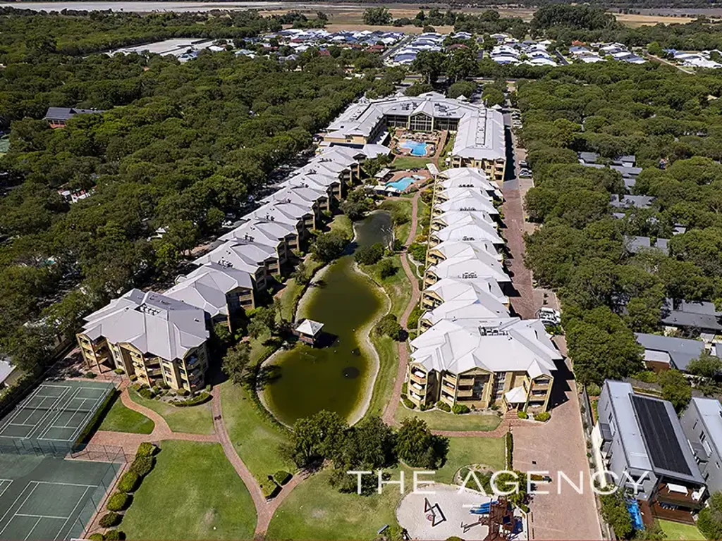 Broadwater 2Zimmer A Beachside Lifestyle You'll Love – An Investment You'll Appreciate!