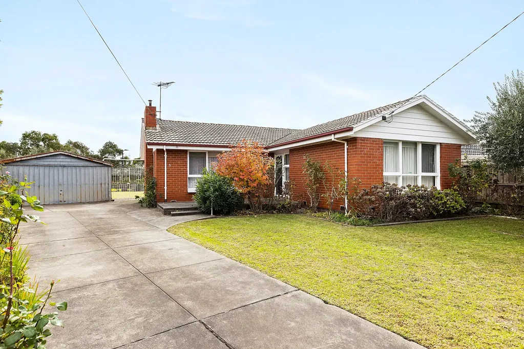 Fawkner 3غرفة نوم Impressive Original Landholding Neighbouring Moomba Park