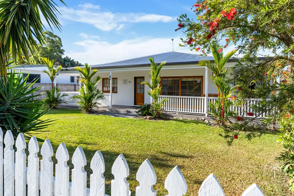 70 Veivers Road, Palm Cove, QLD 4879