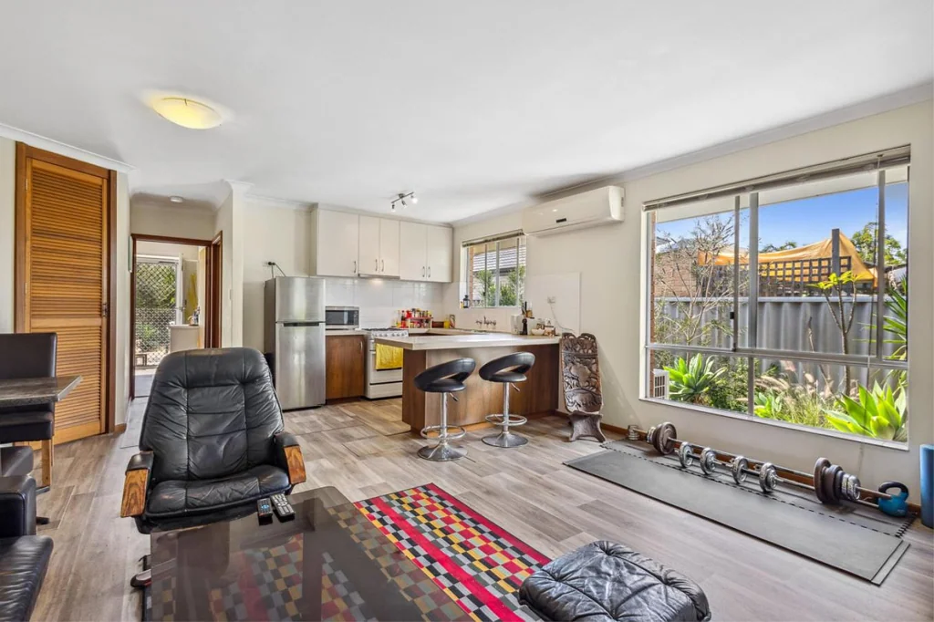 6/1A Randall Street, Dianella, WA 6059