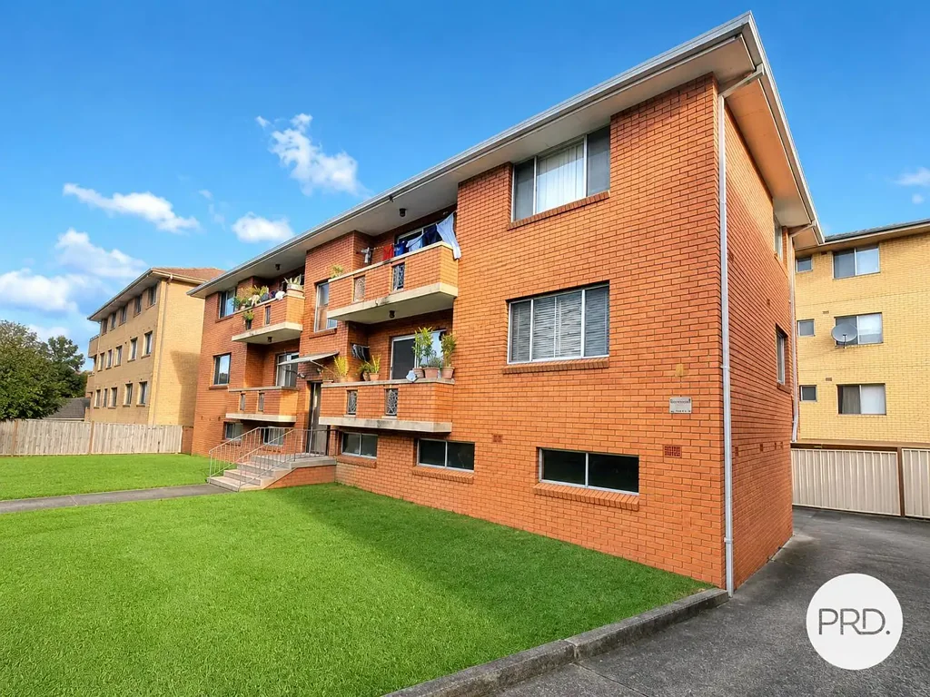 Well-presented 2 Bedroom Apartment in Olive Street!