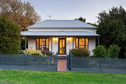 46 Berkeley Street, Castlemaine