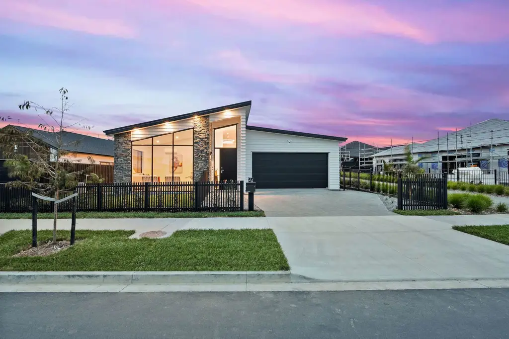 Milldale 4બેડરૂમ Modern Living Meets Corner Comfort