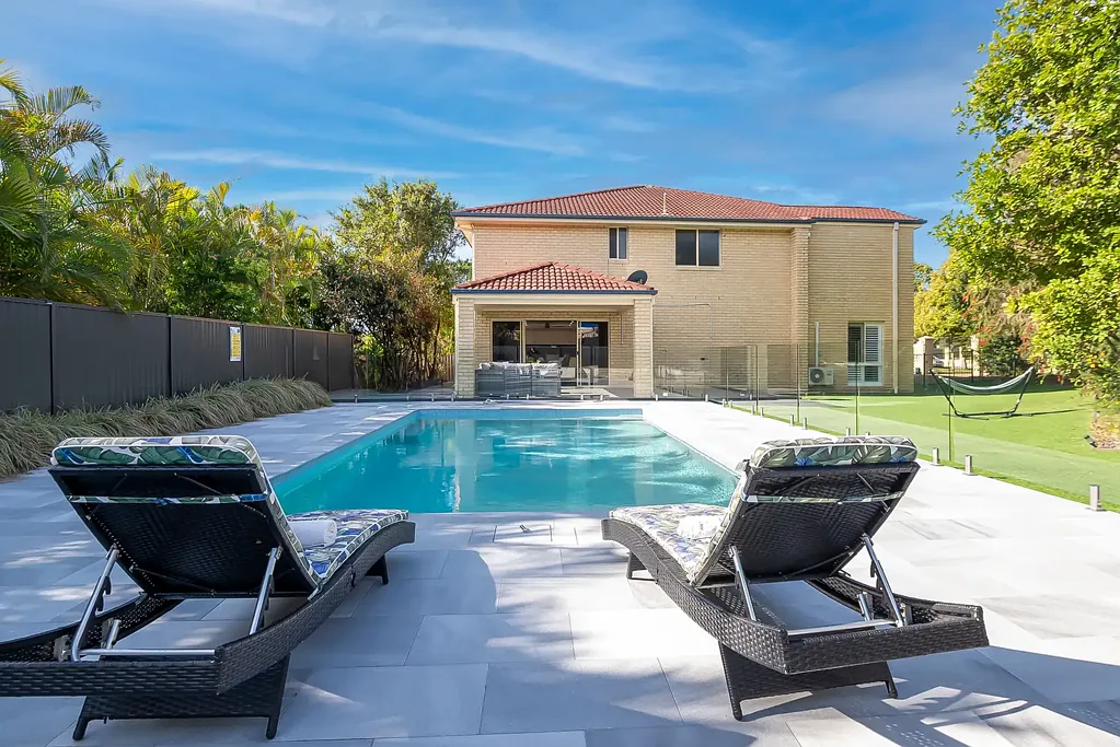 Robina 6ਬੈੱਡਰੂਮ THE BEST HOUSE IN THE BEST STREET