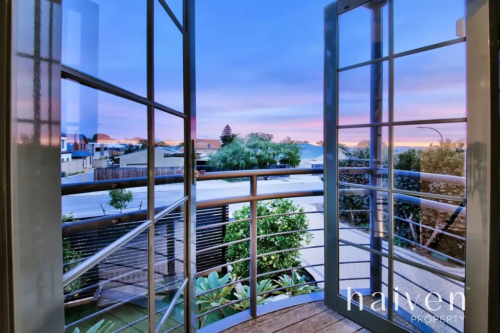 Scarborough 3ห้องนอน Relaxed coastal living with green title freedom.