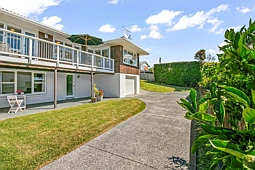 2/1 Purchas Road, Hauraki