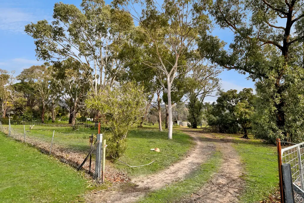 Pomonal 4.6 Acres in Beautiful Pomonal – Build Your Country Dream