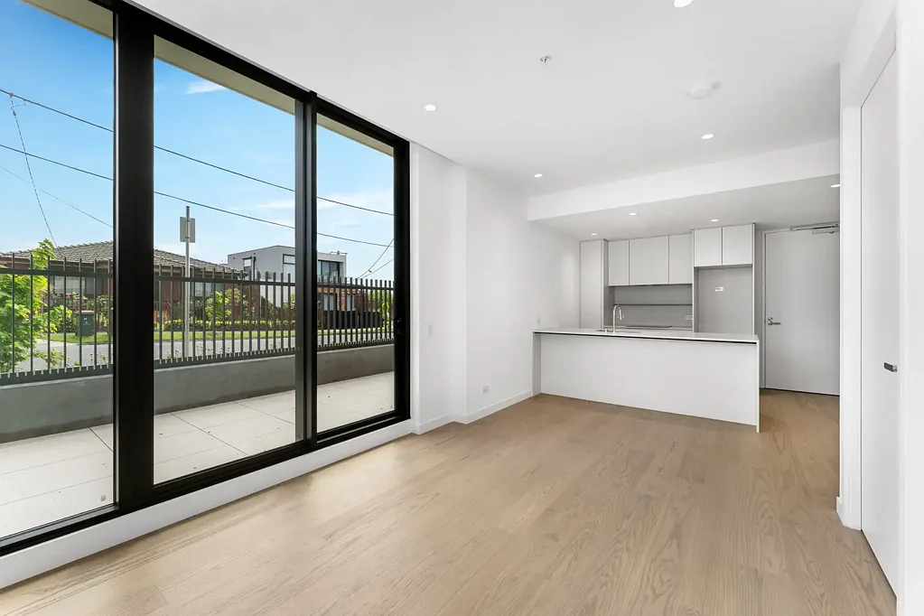 Brand New 1-Bed with Two Balconies